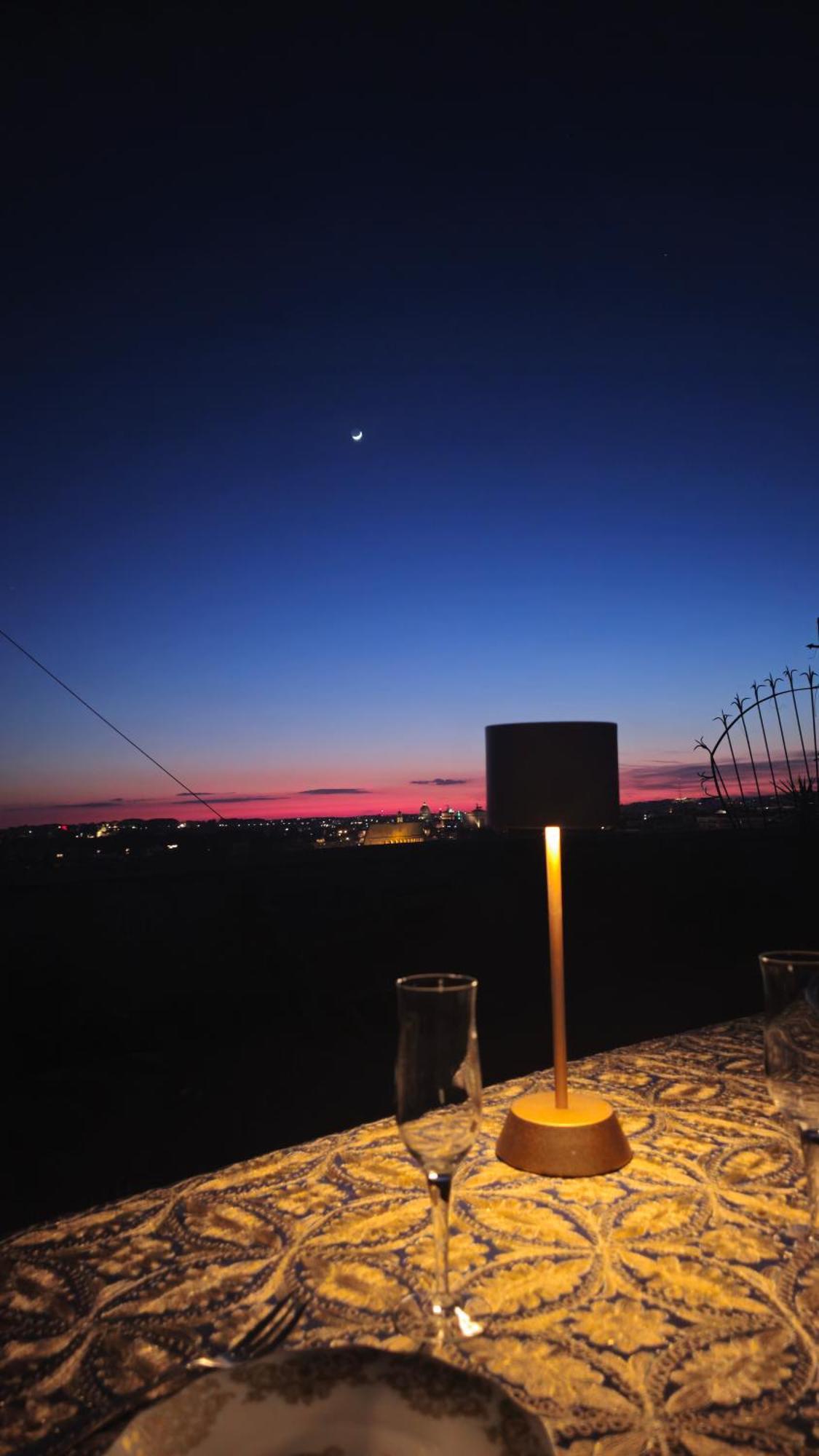 Obelisco Rhome *